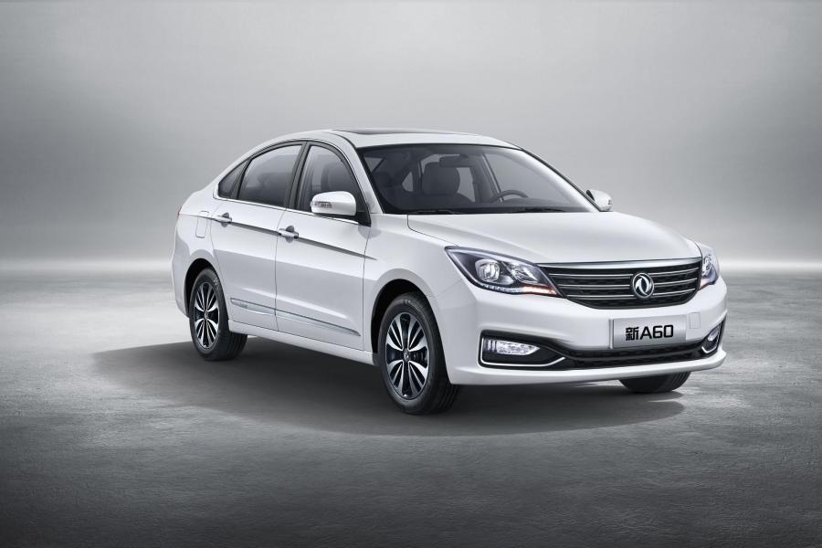  DongFeng Aeolus A60 2015 года  (фото 4 из 8)